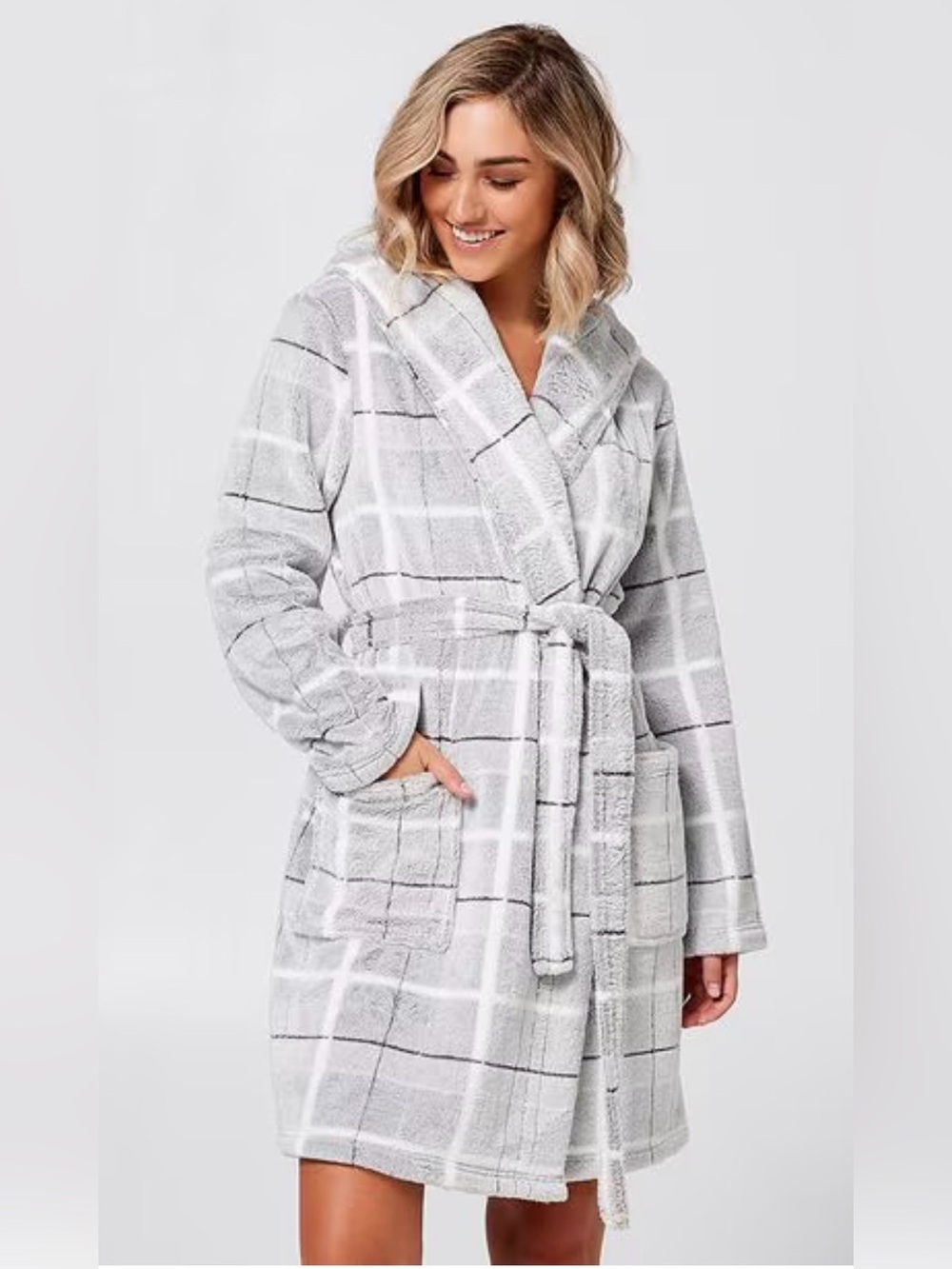 Rio & Rain Grey and White Plaid Hooded Robe